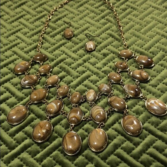 Necklace & Earring Set - Picture 5 of 5